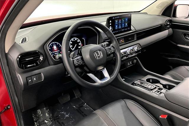 used 2025 Honda Pilot car, priced at $44,995