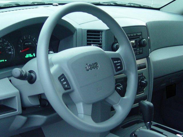 used 2005 Jeep Grand Cherokee car