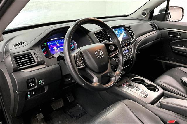 used 2022 Honda Pilot car, priced at $33,972