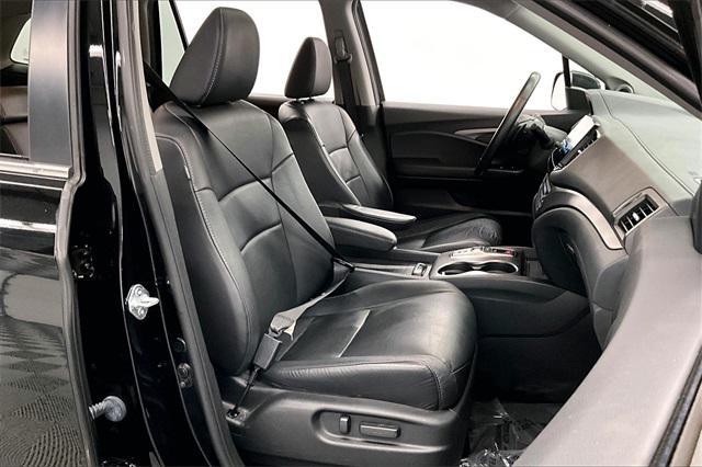 used 2022 Honda Pilot car, priced at $33,972