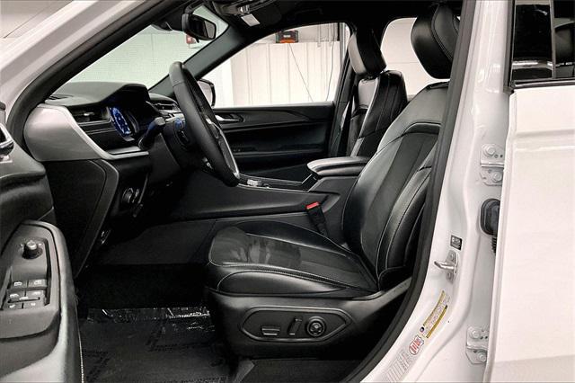 used 2024 Jeep Grand Cherokee car, priced at $30,953