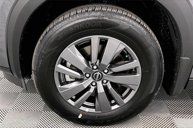 new 2025 Nissan Pathfinder car, priced at $34,761