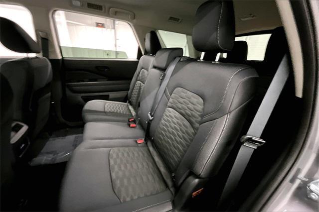 new 2025 Nissan Pathfinder car, priced at $34,761