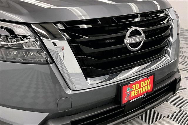new 2025 Nissan Pathfinder car, priced at $34,761