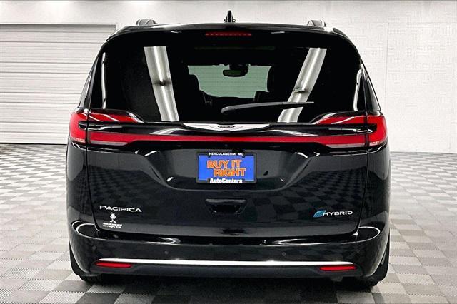 used 2023 Chrysler Pacifica car, priced at $36,551