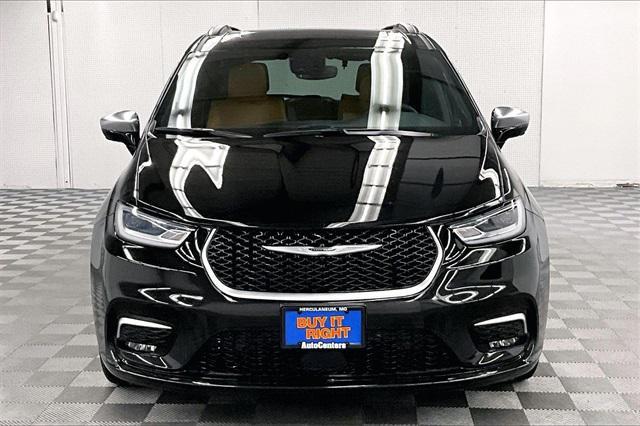 used 2023 Chrysler Pacifica car, priced at $36,551