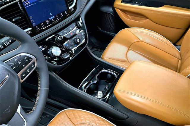 used 2023 Chrysler Pacifica car, priced at $36,551