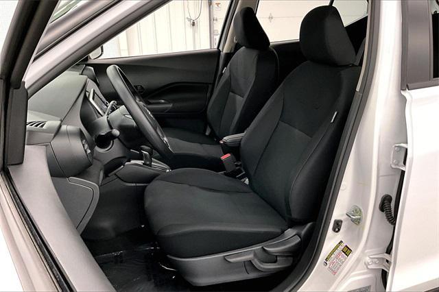 new 2025 Nissan Kicks car, priced at $22,882