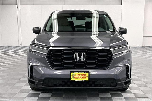 used 2023 Honda Pilot car, priced at $28,995