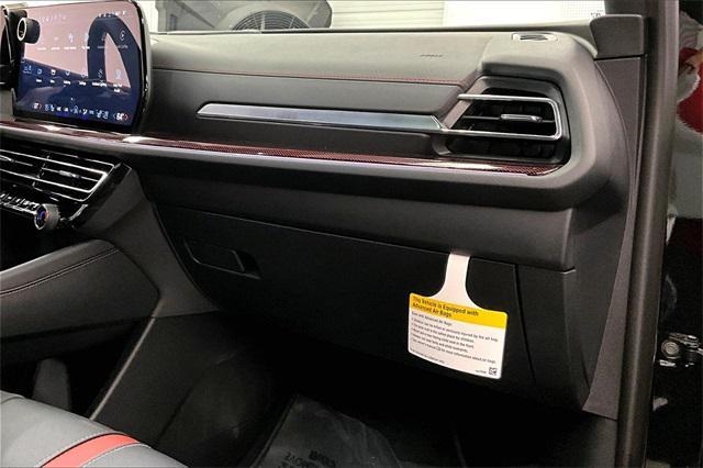 used 2025 Chevrolet Traverse car, priced at $52,996