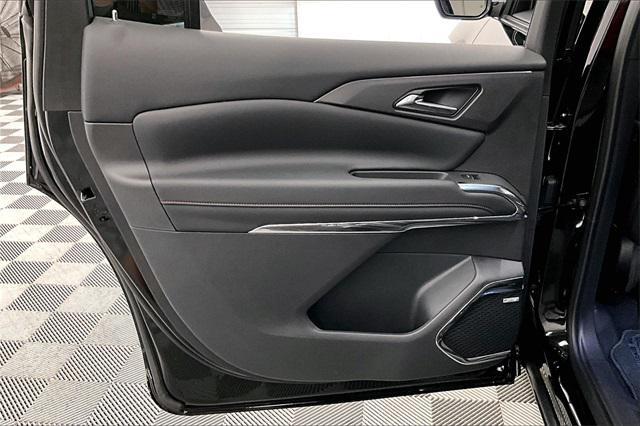 used 2025 Chevrolet Traverse car, priced at $52,996