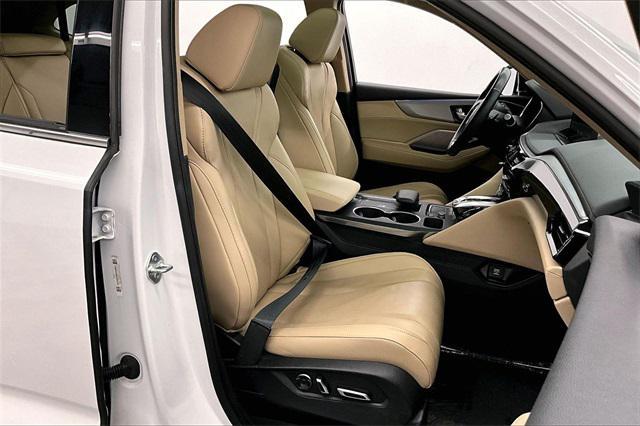 used 2022 Acura MDX car, priced at $36,195