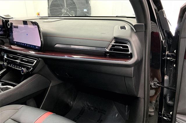used 2024 Chevrolet Traverse car, priced at $51,915