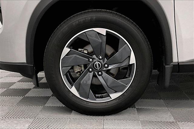 used 2024 Nissan Rogue car, priced at $24,721