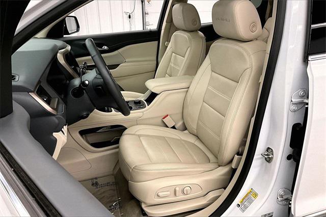 used 2023 GMC Acadia car, priced at $37,702