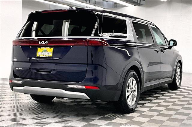 used 2024 Kia Carnival car, priced at $32,574