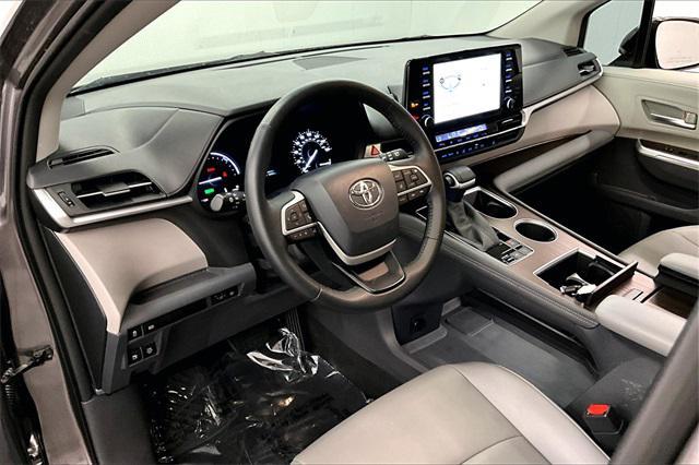 used 2021 Toyota Sienna car, priced at $35,298