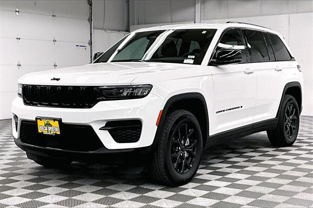 used 2024 Jeep Grand Cherokee car, priced at $31,912