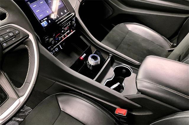 used 2024 Jeep Grand Cherokee car, priced at $31,912