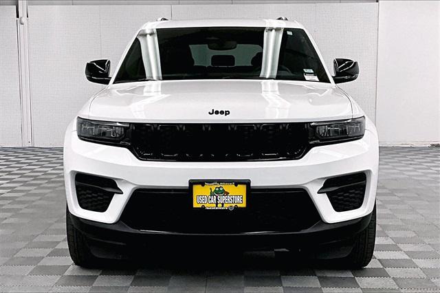 used 2024 Jeep Grand Cherokee car, priced at $31,912