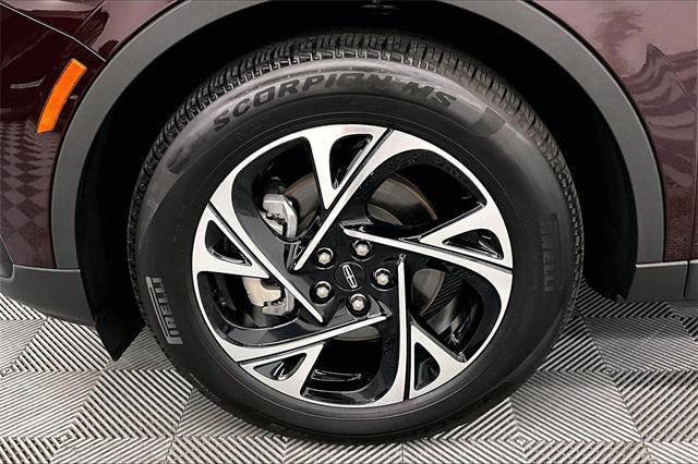 used 2025 Lincoln Nautilus car, priced at $49,998