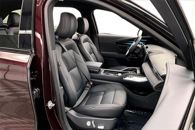 used 2025 Lincoln Nautilus car, priced at $49,998