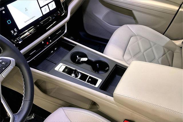 used 2024 Volkswagen Atlas car, priced at $33,734
