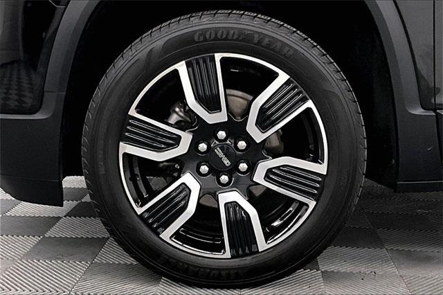 used 2021 GMC Acadia car, priced at $19,232