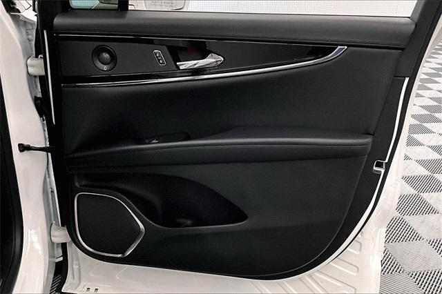 used 2022 Lincoln Nautilus car, priced at $36,336