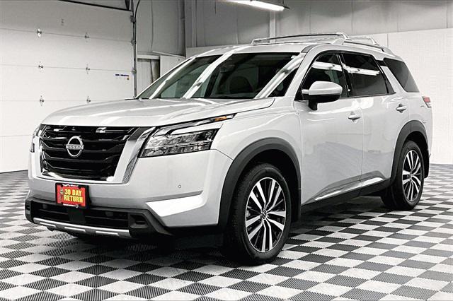 new 2024 Nissan Pathfinder car, priced at $44,377