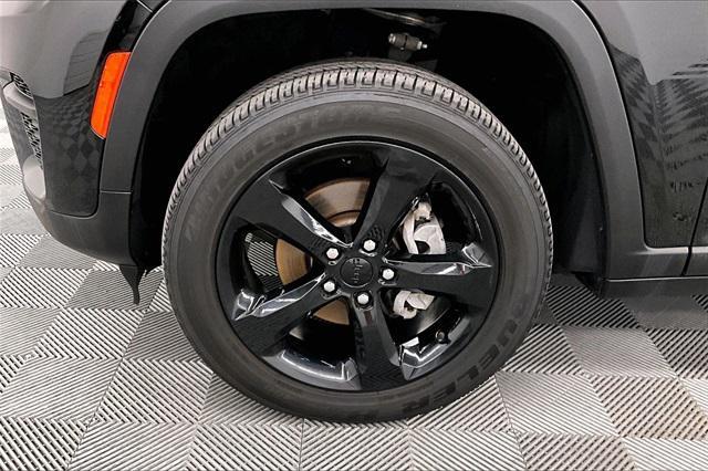 used 2023 Jeep Grand Cherokee car, priced at $31,998