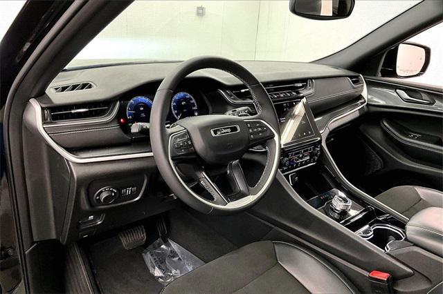used 2023 Jeep Grand Cherokee car, priced at $31,998