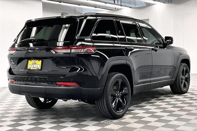 used 2023 Jeep Grand Cherokee car, priced at $31,998