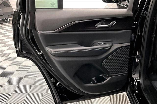 used 2023 Jeep Grand Cherokee car, priced at $31,998