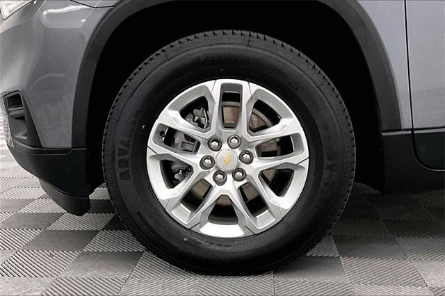 used 2021 Chevrolet Traverse car, priced at $22,997