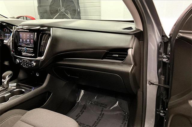 used 2021 Chevrolet Traverse car, priced at $22,997
