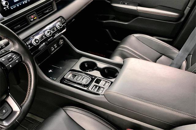 used 2023 Honda Pilot car, priced at $39,995