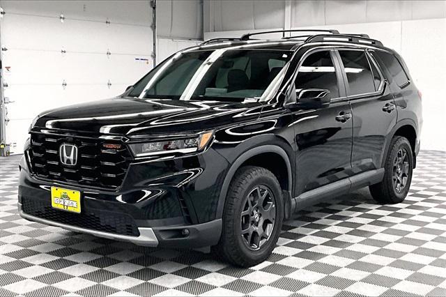 used 2023 Honda Pilot car, priced at $39,995