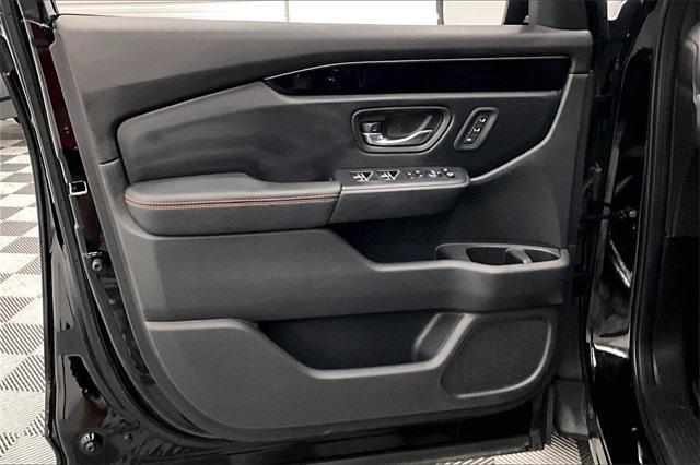 used 2023 Honda Pilot car, priced at $39,995