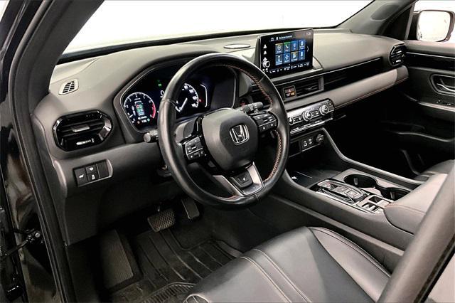 used 2023 Honda Pilot car, priced at $39,995