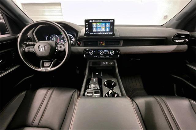 used 2023 Honda Pilot car, priced at $39,995
