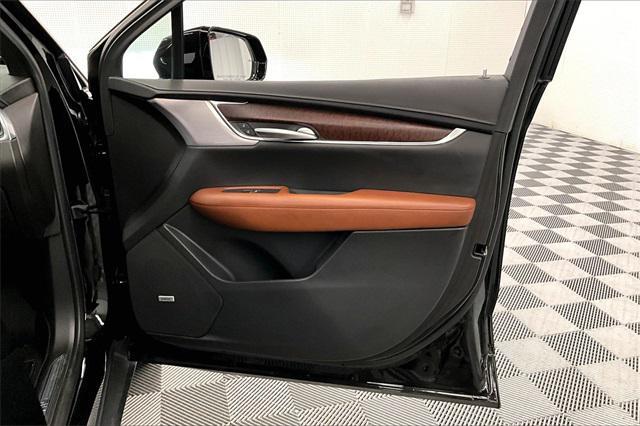used 2023 Cadillac XT5 car, priced at $31,986