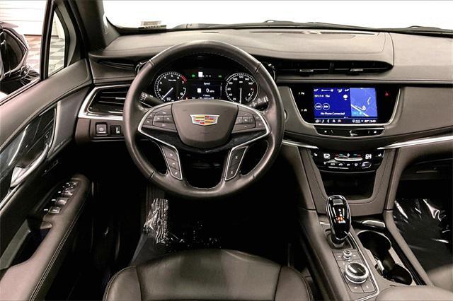 used 2022 Cadillac XT5 car, priced at $28,998