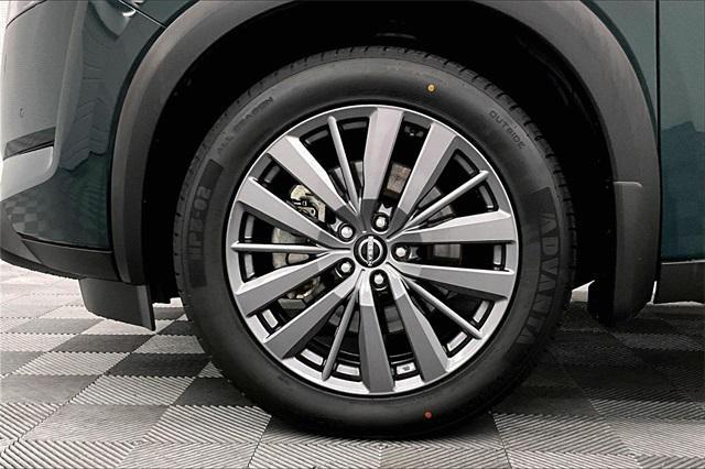used 2022 Nissan Pathfinder car, priced at $33,984