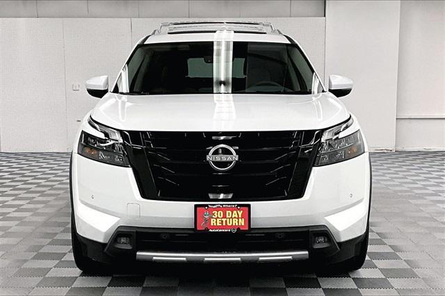 new 2025 Nissan Pathfinder car, priced at $57,295