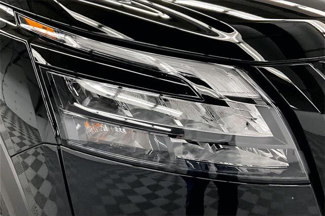 new 2025 Nissan Pathfinder car, priced at $53,222