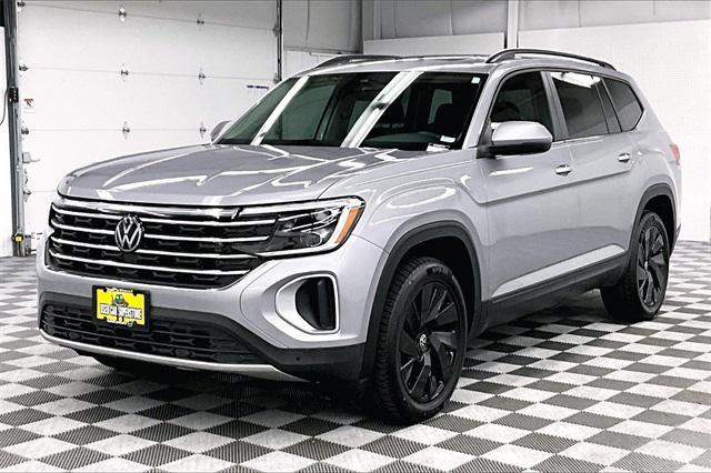 used 2024 Volkswagen Atlas car, priced at $36,431