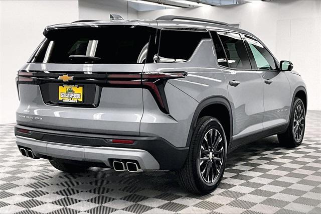 used 2025 Chevrolet Traverse car, priced at $44,675