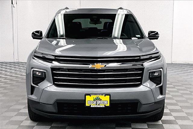 used 2025 Chevrolet Traverse car, priced at $44,675