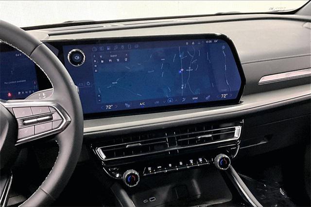 used 2025 Chevrolet Traverse car, priced at $44,675